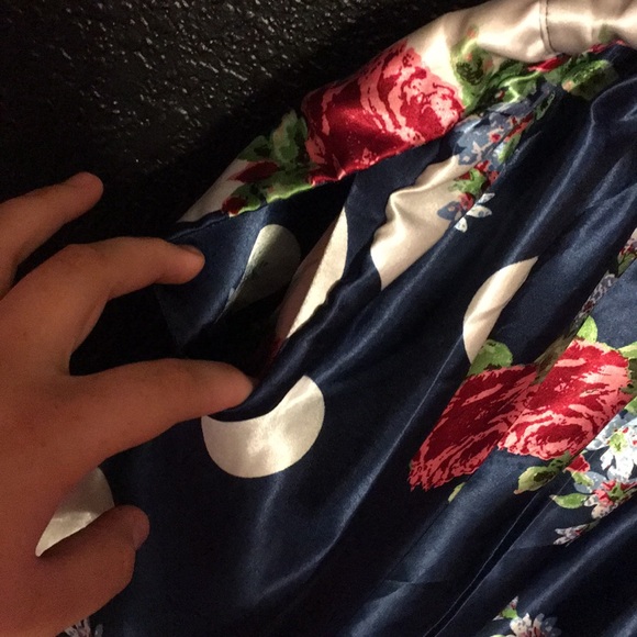 Floral & polka dots - Picture 2 of 4